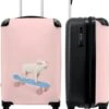 NoBoringSuitcases.com® Kinderkoffer - Trolley Kinderen - Varken - Roze - Skateboard - Kinderen - Meisje - Koffer Dieren - Past Binnen 55x40x20 Cm En 55x35x25 Cm - Reiskoffer Met Wielen -Koffer Winkel 1000x1200