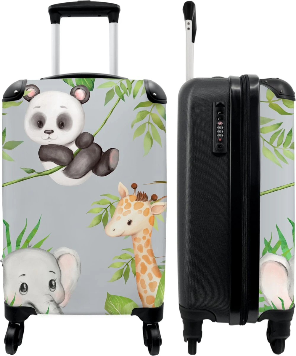 NoBoringSuitcases.com® Koffer - Jungle - Panda - Olifant - Giraffe - Kinderen - Past Binnen 55x40x20 Cm En 55x35x25 Cm - Handbagage - Trolley - Fotokoffer - Cabin Size - Print 3 NoBoringSuitcases.com® Koffer - Jungle - Panda - Olifant - Giraffe - Kinderen - Past Binnen 55x40x20 Cm En 55x35x25 Cm - Handbagage - Trolley - Fotokoffer - Cabin Size - Print