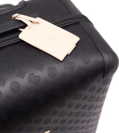 Guess Wilder 28 In 4 Wheeler Dames Koffer - Zwart -Koffer Winkel 1079x1200 1