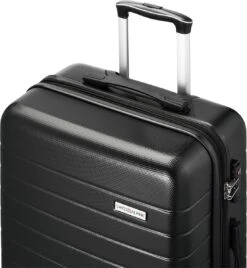 Swiss Alpine 2.0 - Reiskoffer - 67 Cm - 4 Wielen - Zwart -Koffer Winkel 1107x1200 5