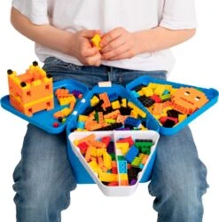 Trunki: TEEBEE Terrance Blauw - Kids Travel Toy Box, Bevat Een Leuk Activiteitenboekje, Kleurpotloden En Stickers, In Doos 15,5x18x18cm, 3+ -Koffer Winkel 1186x1200