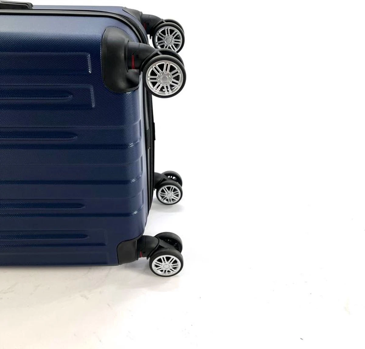 AATravel XL Reiskoffer - Trolley ABS - Met Dubbele Wielen - 75 Cm - 97 Liter - Zilver 5 AATravel XL Reiskoffer - Trolley ABS - Met Dubbele Wielen - 75 Cm - 97 Liter - Zilver - Afbeelding 3