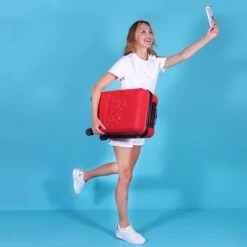 Biggdesign Cats Handbagage - Reiskoffer - Koffer - Rood -Koffer Winkel 1200x1200 126