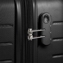 Swiss Alpine 2.0 - Reiskoffer- 77 Cm - 4 Wielen - Zwart -Koffer Winkel 1200x1200 1525