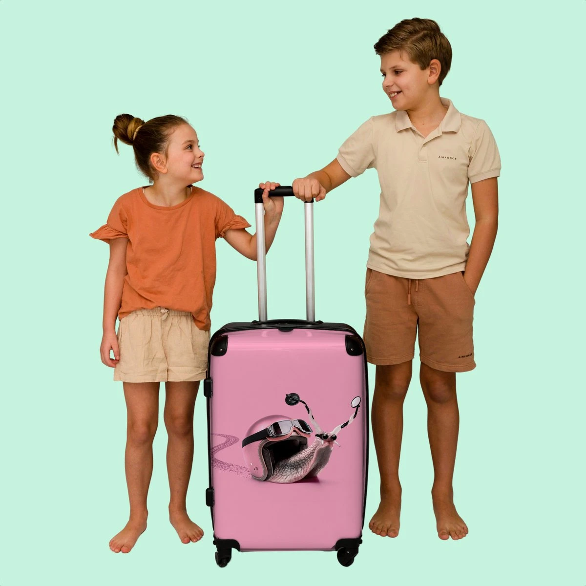 NoBoringSuitcases.com® Koffer Groot - Slak - Roze - Meisjes - Racen - Trolley Koffer Met TSA-slot - Met Wielen - 90 Liter - Reiskoffer - 66 Cm 9 NoBoringSuitcases.com® Koffer Groot - Slak - Roze - Meisjes - Racen - Trolley Koffer Met TSA-slot - Met Wielen - 90 Liter - Reiskoffer - 66 Cm - Afbeelding 7