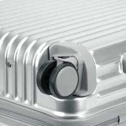 Royal Swiss - Reis Koffer - 76cm - Cijferslot- Lichtgewicht Koffer - 4 Wielen - Silver -Koffer Winkel 1200x1200 2216