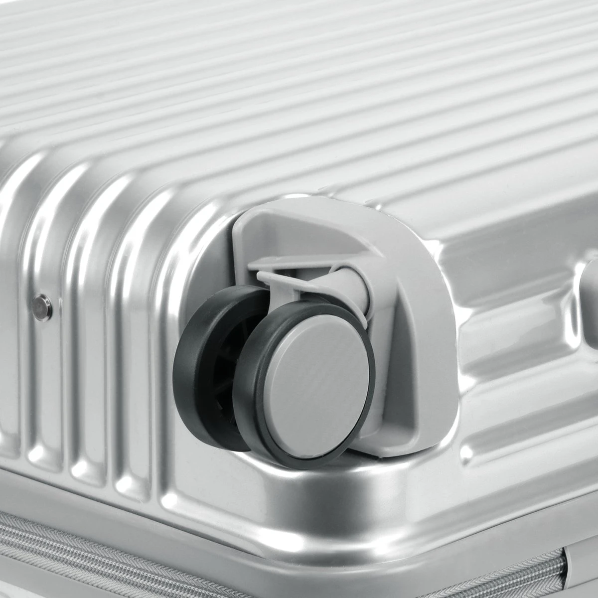 Royal Swiss - Reis Koffer - 66cm - Cijferslot- Lichtgewicht Koffer - 4 Wielen- Zilver 10 Royal Swiss - Reis Koffer - 66cm - Cijferslot- Lichtgewicht Koffer - 4 Wielen- Zilver - Afbeelding 8