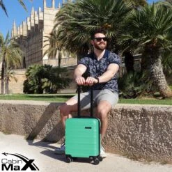 CabinMax Handbagage Koffer - Trolley 30L - Harde Reiskoffer - 45x36x20cm - Lichtgewicht - Groot Capaciteit - Mint Green 19 CabinMax Handbagage Koffer - Trolley 30L - Harde Reiskoffer - 45x36x20cm - Lichtgewicht - Groot Capaciteit - Mint Green -Koffer Winkel 1200x1200 365