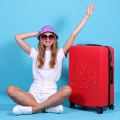 Biggdesign Cats Koffer Bagage - Ruimbagage Koffer - Rood - Medium -Koffer Winkel 1200x1200 513