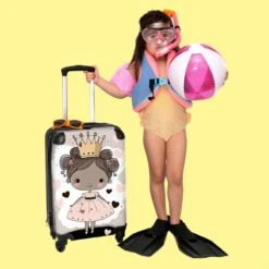 NoBoringSuitcases.com® Kinderkoffer - Trolley Op Wieltjes - Prinses - Hartjes - Kroon - Roze - Meisjes - Koffer Meisje - Past Binnen 55x40x20 Cm En 55x35x25 Cm - Reiskoffer - Fotokoffer 15 NoBoringSuitcases.com® Kinderkoffer - Trolley Op Wieltjes - Prinses - Hartjes - Kroon - Roze - Meisjes - Koffer Meisje - Past Binnen 55x40x20 Cm En 55x35x25 Cm - Reiskoffer - Fotokoffer -Koffer Winkel 1200x1200 538