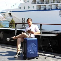 Biggdesign Ocean Reiskoffer - Ruimbagage Koffer - Blauw - Medium -Koffer Winkel 1200x1200 632