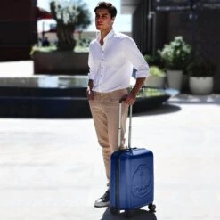 Handbagage Koffer 22"- Reiskoffer Met Wielen - Handbagage Trolley -Harde Reiskoffer- Trolley Met Gevoerde Binnekant- Marineblauw 15 Handbagage Koffer 22"- Reiskoffer Met Wielen - Handbagage Trolley -Harde Reiskoffer- Trolley Met Gevoerde Binnekant- Marineblauw -Koffer Winkel 1200x1200 715