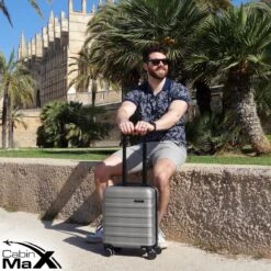 CabinMax Handbagage Koffer - Trolley 30L - Harde Reiskoffer - 45x36x20cm - Lichtgewicht - Groot Capaciteit - Steel Grey 19 CabinMax Handbagage Koffer - Trolley 30L - Harde Reiskoffer - 45x36x20cm - Lichtgewicht - Groot Capaciteit - Steel Grey -Koffer Winkel 1200x1200 79