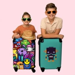 NoBoringSuitcases.com® Koffer - Monster - Bloemen - Regenboog - Design - Grappig - Past Binnen 55x40x20 Cm En 55x35x25 Cm - Handbagage - Trolley - Fotokoffer - Cabin Size - Print -Koffer Winkel 1200x1200 874