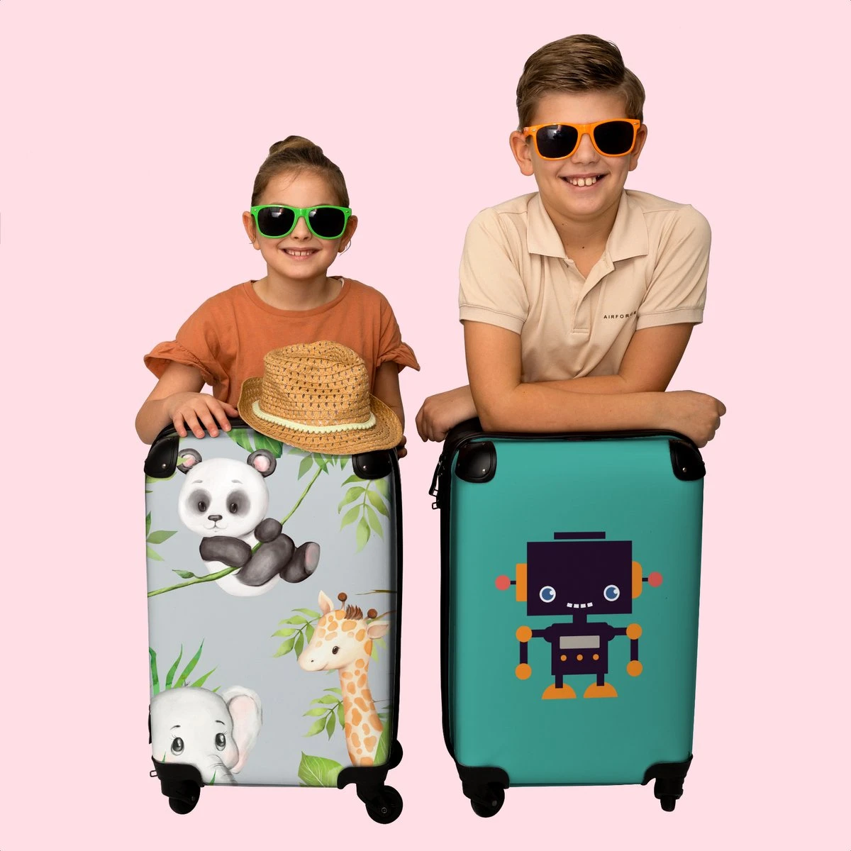 NoBoringSuitcases.com® Koffer - Jungle - Panda - Olifant - Giraffe - Kinderen - Past Binnen 55x40x20 Cm En 55x35x25 Cm - Handbagage - Trolley - Fotokoffer - Cabin Size - Print 9 NoBoringSuitcases.com® Koffer - Jungle - Panda - Olifant - Giraffe - Kinderen - Past Binnen 55x40x20 Cm En 55x35x25 Cm - Handbagage - Trolley - Fotokoffer - Cabin Size - Print - Afbeelding 7