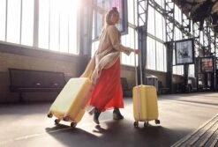 Decent Star Maxx Handbagage Koffer - 55 Cm - TSA Slot - Pastel Geel -Koffer Winkel 1200x812