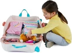 Trunki - Trunki Ride-On Lama Lola -Koffer Winkel 1200x880 1