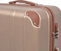 VidaXL Harde Rolkoffer Set Champagnekleurig 4-dlg -Koffer Winkel 1200x995 2