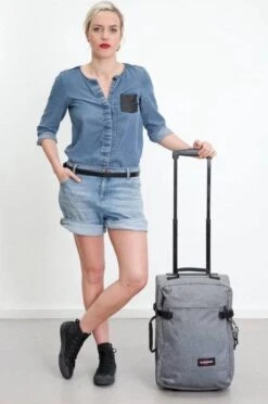 Eastpak TRANVERZ XS Reiskoffer, Handbagage (48 X 32 X 21 Cm) - Black -Koffer Winkel 797x1200 1