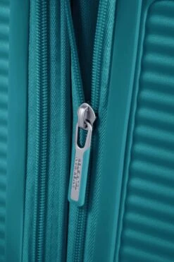 American Tourister Soundbox Spinner Spinner Reiskoffer (Medium) - 81 Liter - Jade Green -Koffer Winkel 799x1200 170