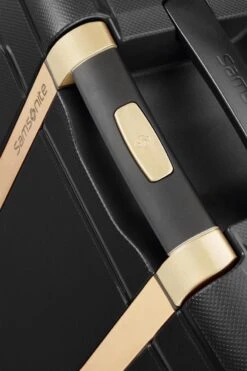 Samsonite Reiskoffer - S'Cure Dlx Spinner 55/20 (Handbagage) Black/Gold Deluscious 23 Samsonite Reiskoffer - S'Cure Dlx Spinner 55/20 (Handbagage) Black/Gold Deluscious -Koffer Winkel 799x1200 82