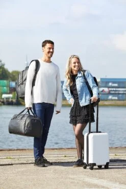 Enrico Benetti Louisville 39040 Handbagage Koffer Hardcase ABS - Wit 14 Enrico Benetti Louisville 39040 Handbagage Koffer Hardcase ABS - Wit -Koffer Winkel 799x1200 92