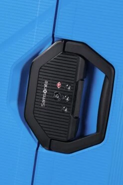 Samsonite Reiskoffer - Magnum Eco Spinner 69/25 - Summer Blue 30 Samsonite Reiskoffer - Magnum Eco Spinner 69/25 - Summer Blue -Koffer Winkel 800x1200 100