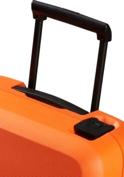 Samsonite Reiskoffer - Magnum Eco Spinner 55/20 (Handbagage) Radiant Orange 20 Samsonite Reiskoffer - Magnum Eco Spinner 55/20 (Handbagage) Radiant Orange -Koffer Winkel 847x1200 2