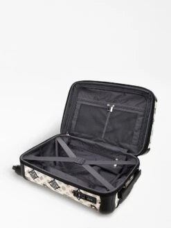 Guess House Party 18 In 4 Wheeler Dames Reiskoffer - Cream Multi Logo -Koffer Winkel 900x1200 24