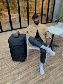 Eastpak TRANVERZ M Reiskoffer (67 X 35.5 X 30 Cm) - Black 30 Eastpak TRANVERZ M Reiskoffer (67 X 35.5 X 30 Cm) - Black -Koffer Winkel 900x1200 49