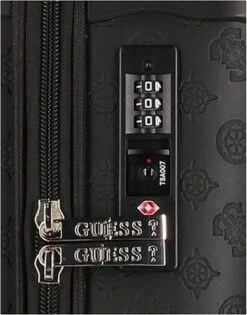 Guess Wilder 18 In 4 Dames Reiskoffer - Zwart 32 Guess Wilder 18 In 4 Dames Reiskoffer - Zwart -Koffer Winkel 940x1200 1