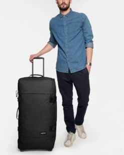 Eastpak TRANVERZ L Reiskoffer (79 X 40 X 33 Cm) - Black -Koffer Winkel 956x1200 2