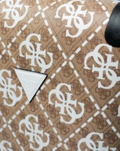 Guess Wilder 18 In Suitcase -Koffer Winkel 960x1200 2