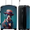 NoBoringSuitcases.com® Koffer Groot - Hond - Hoed - Colbert - Bloemen - Blauw - Trolley Koffer Met TSA-slot - Met Wielen - 90 Liter - Reiskoffer - 66 Cm -Koffer Winkel 985x1200 11